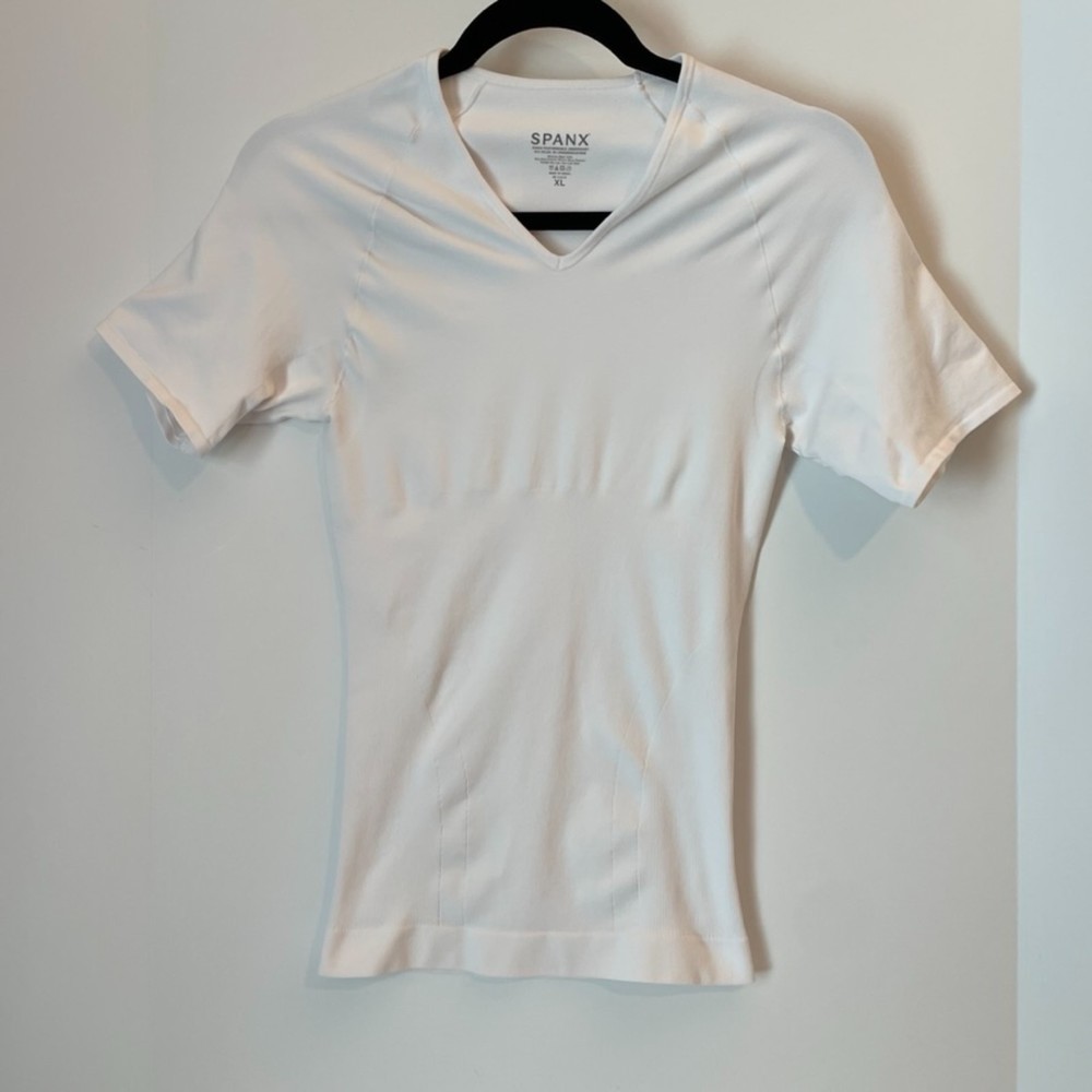 Spanx Shaper Vneck Zoned Performance Undershirt Short Sleeve-White-XL Mens